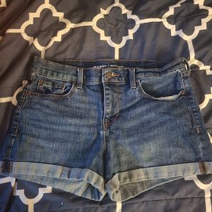 Old navy boyfriend shorts